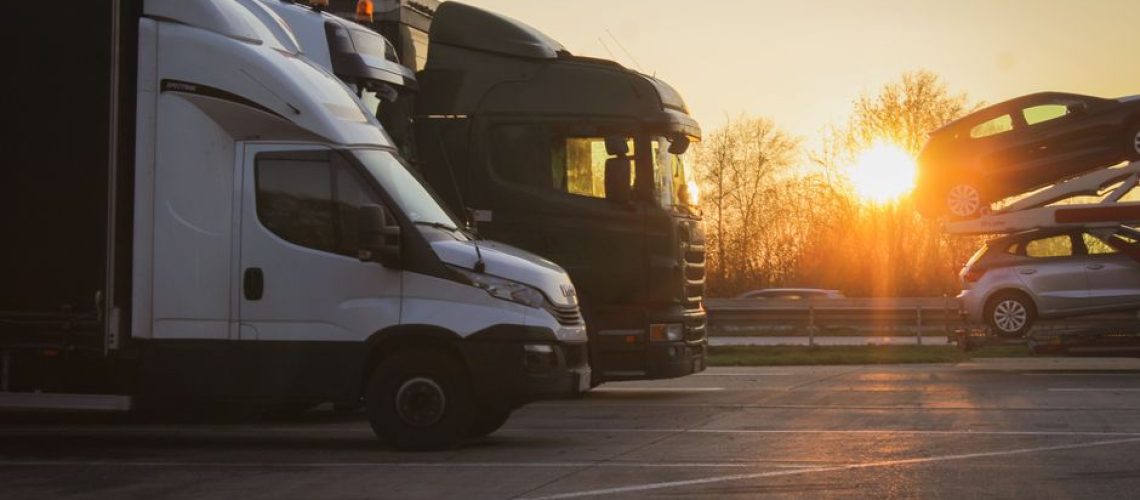 Virginia to Florida Auto Transport with vehicle transport equipment on the road
